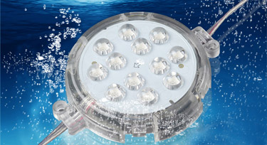 點(diǎn)光源問水底燈，我和線條燈一起掉水里你要先救誰?