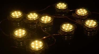 三萬(wàn)多個(gè)點(diǎn)光源安裝調(diào)試后無(wú)一受損!這就是光臣出品!