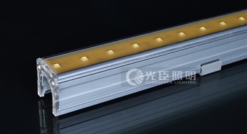 政府大樓做LED線條燈動(dòng)態(tài)屏，亮化工程不能盲目做