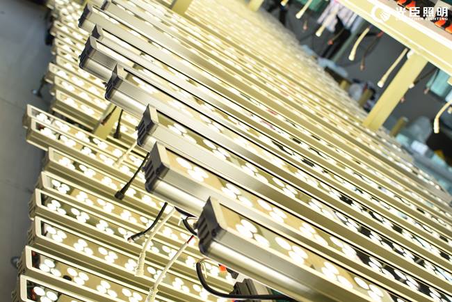 外銷熱貨!光臣定制1.2米57瓦大功率LED洗墻燈