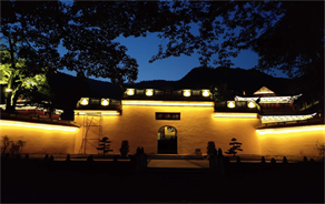 線條燈廠家告訴你夜景亮化工程如何配燈？